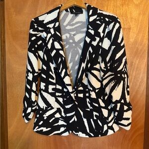Stylish Black and White Patterned Blazer